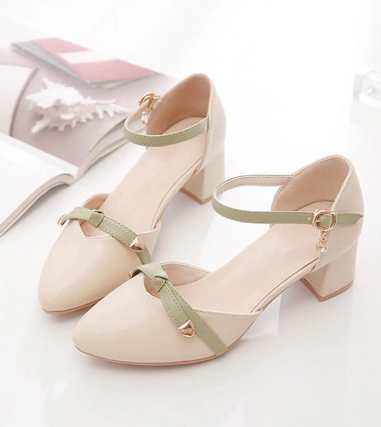 Fashion Leather Sandals Shoes  Leather Mid Sandals Women  2023 New Fashion Ladies