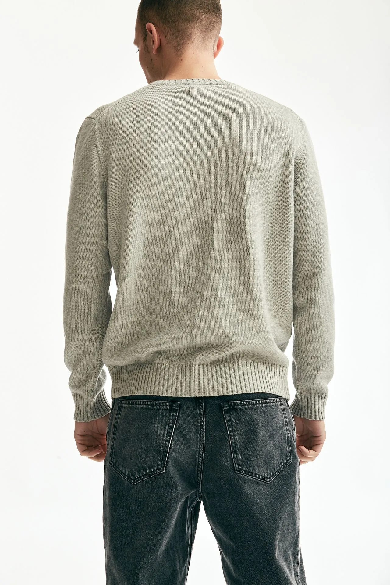 Maglia girocollo in cotone grigio 