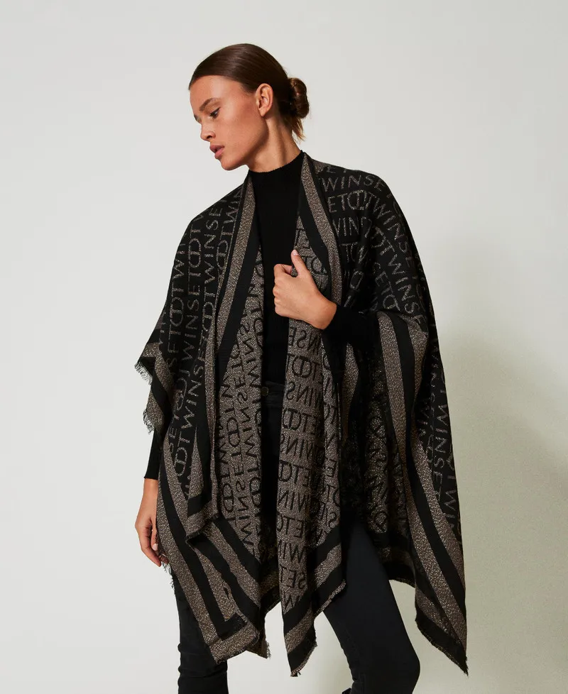 Poncho jacquard con logo