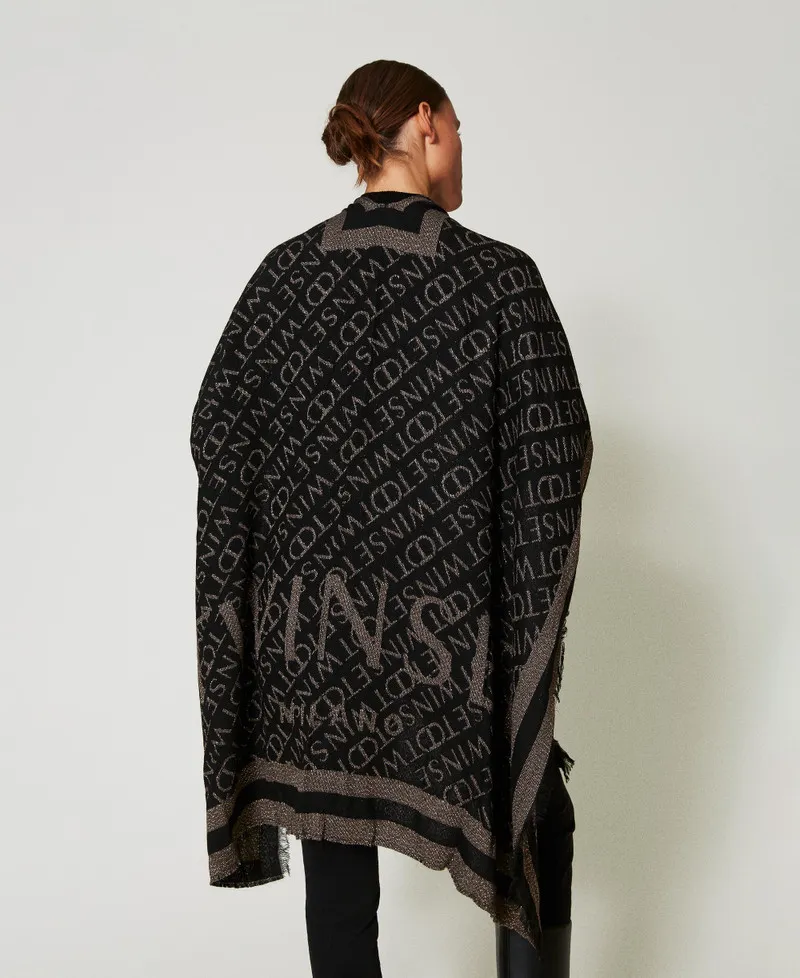 Poncho jacquard con logo