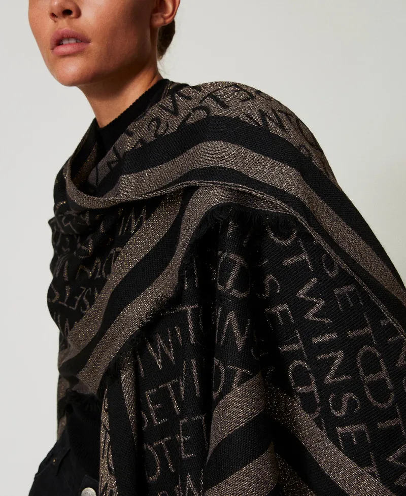 Poncho jacquard con logo