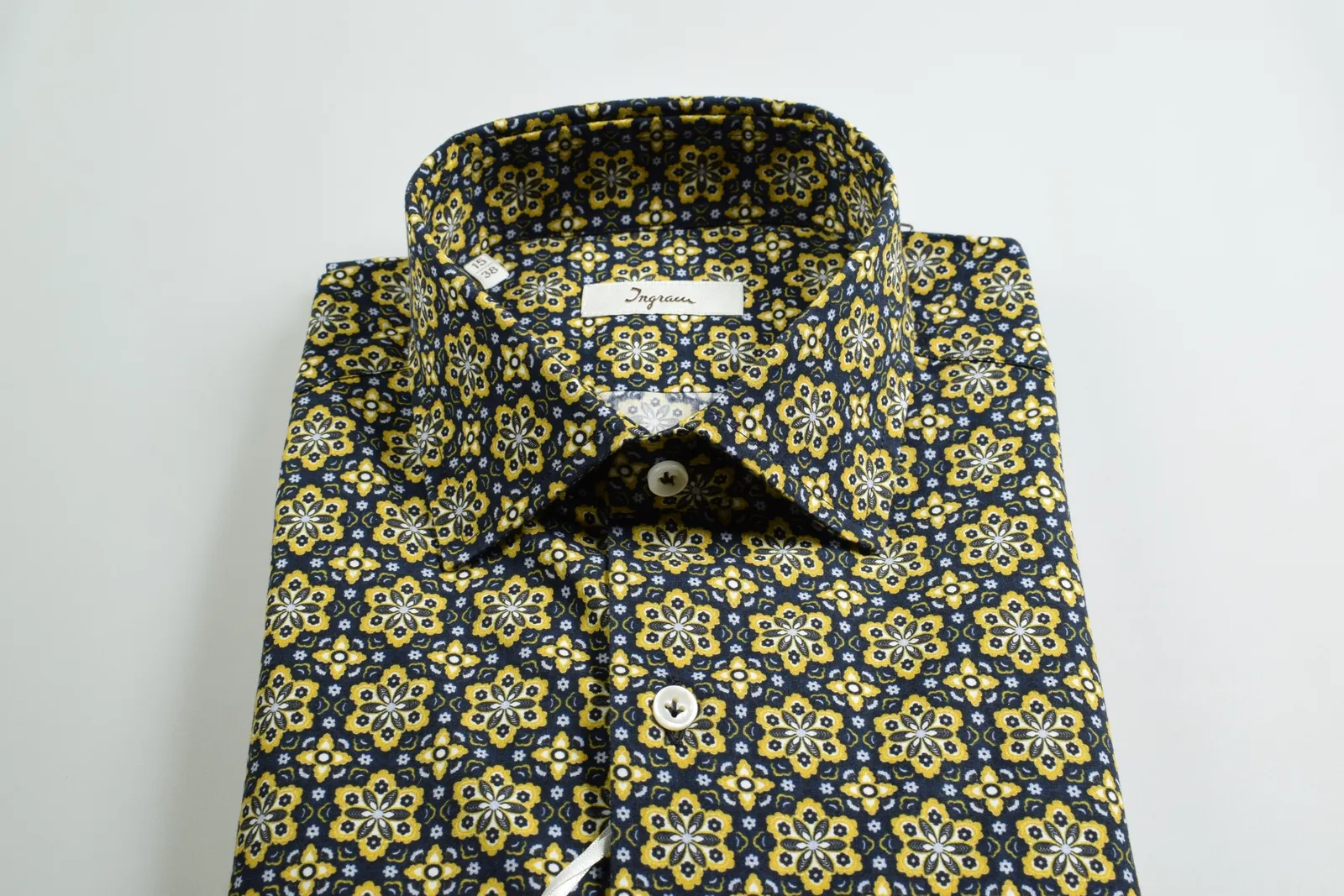 Pure cotton floral patterned slim fit ingram shirt