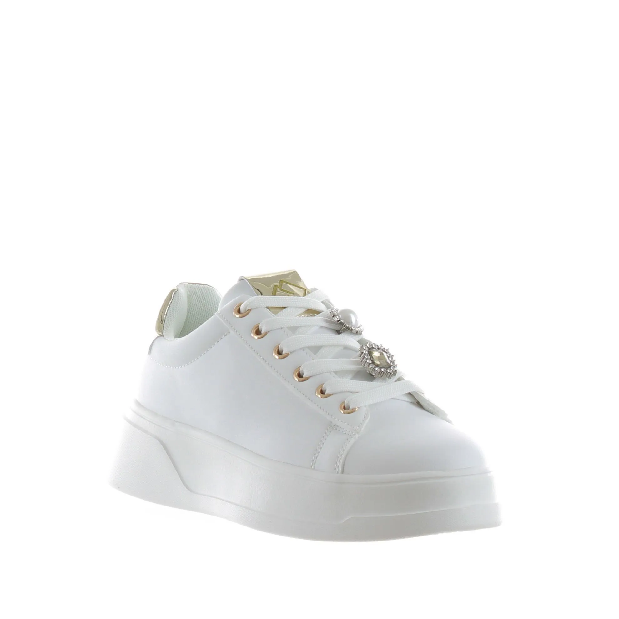 Sneaker in pelle con accessorio gioiello