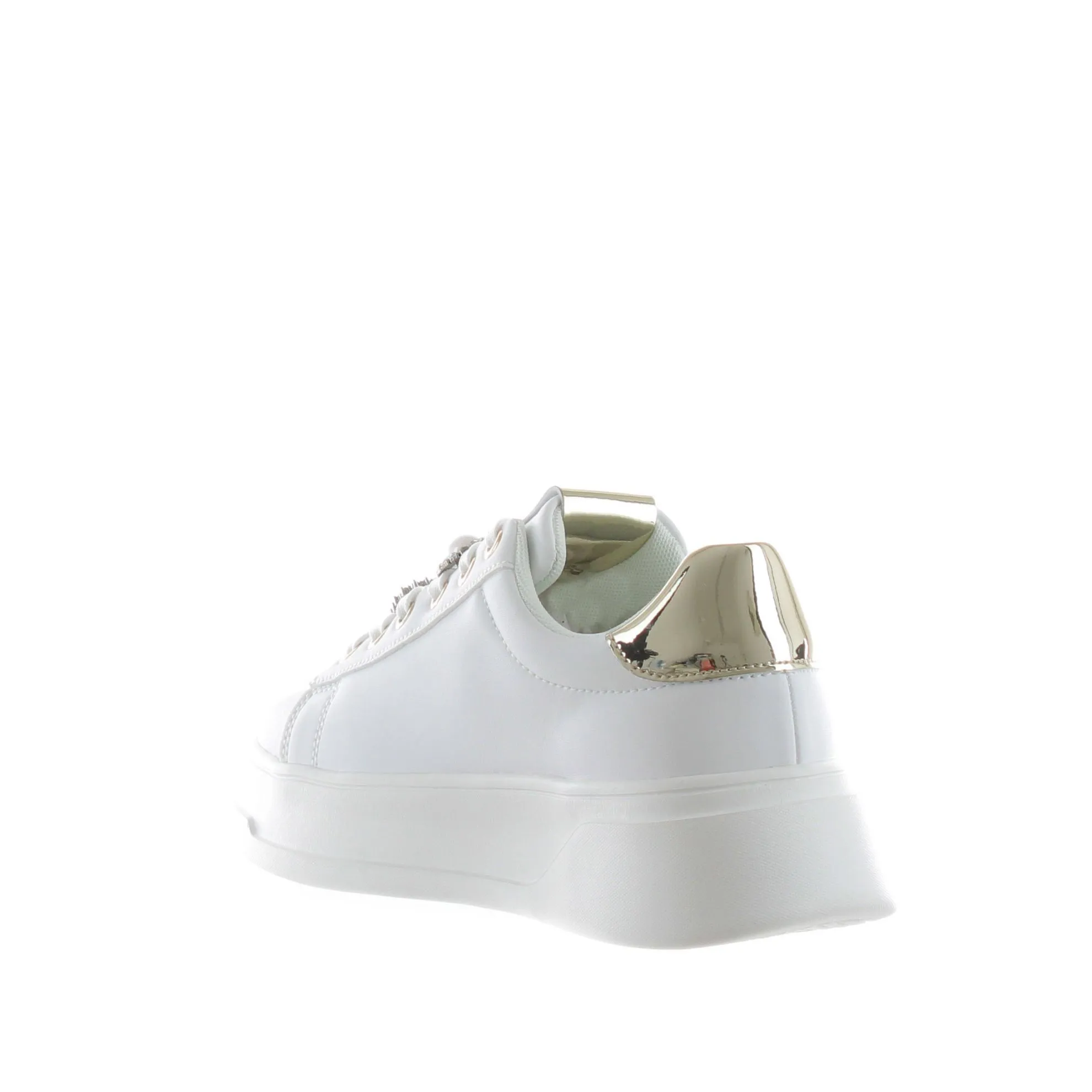 Sneaker in pelle con accessorio gioiello