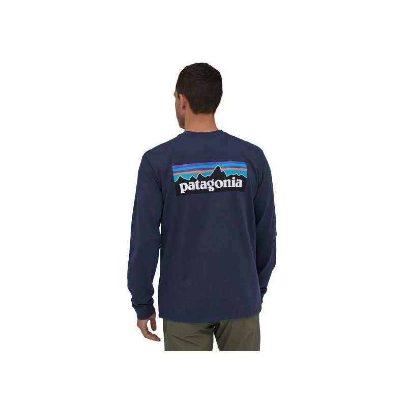 T-shirt a maniche lunghe da uomo Patagonia L/s P-6 Logo Responsabili-tee (Classic Navy)